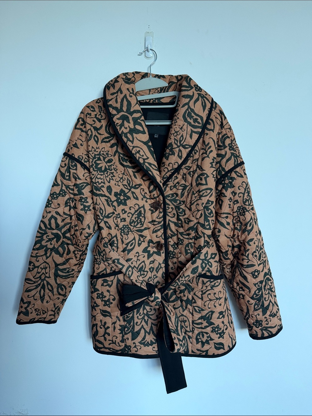 Bagatelle Quilted Floral Belted Jacket - Tan & Black